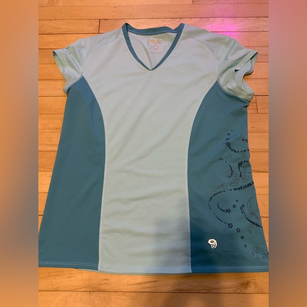Mountain Hardwear active shirt